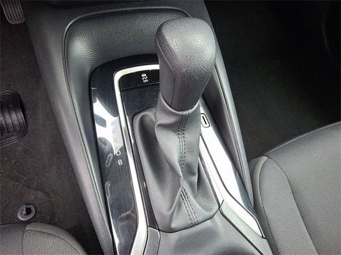 Used 2024 Toyota Corolla LE image 14