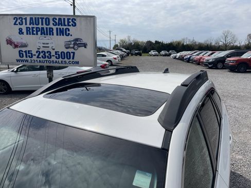 Used 2017 Subaru Outback 2.5i Limited image 9