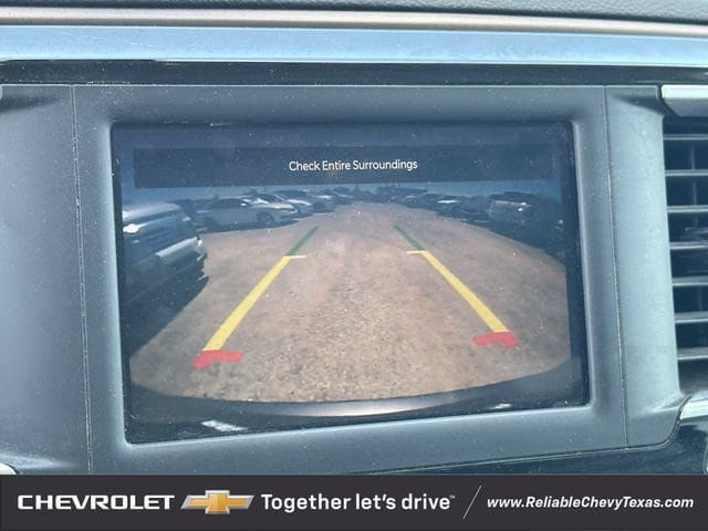 Used 2022 Chrysler Voyager LX FWD image 18