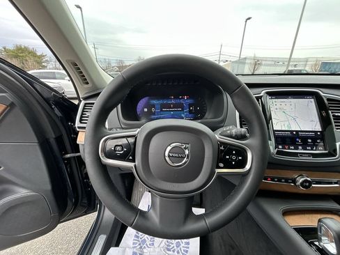 Certified 2023 Volvo XC90 B6 Plus w/ Protection Package Premier image 18