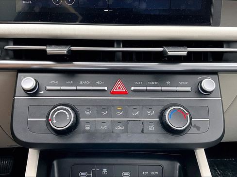 Used 2025 Hyundai Tucson SE FWD image 31