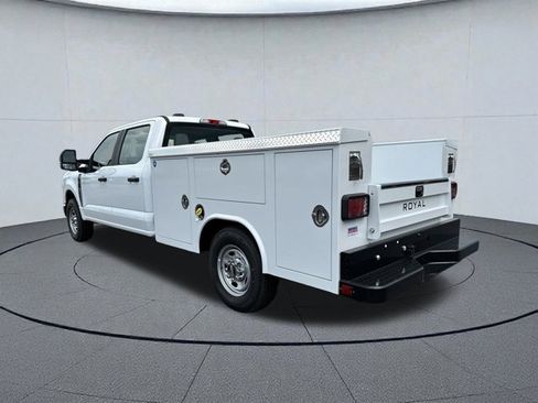 New 2024 Ford F250 XL w/ XL Chrome Package image 6