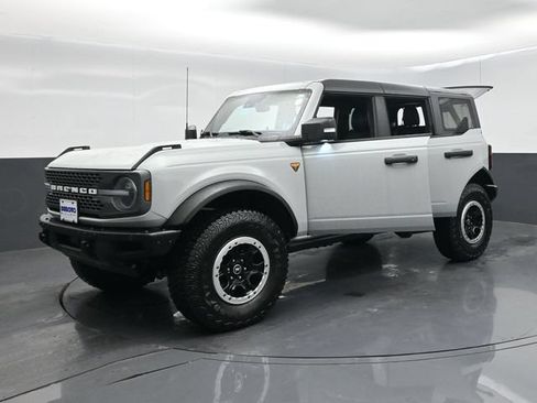 Certified 2024 Ford Bronco Badlands AWD/4WD image 65
