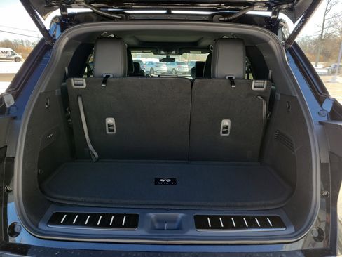 New 2026 INFINITI QX60 Autograph w/ Dark Cargo Package image 16