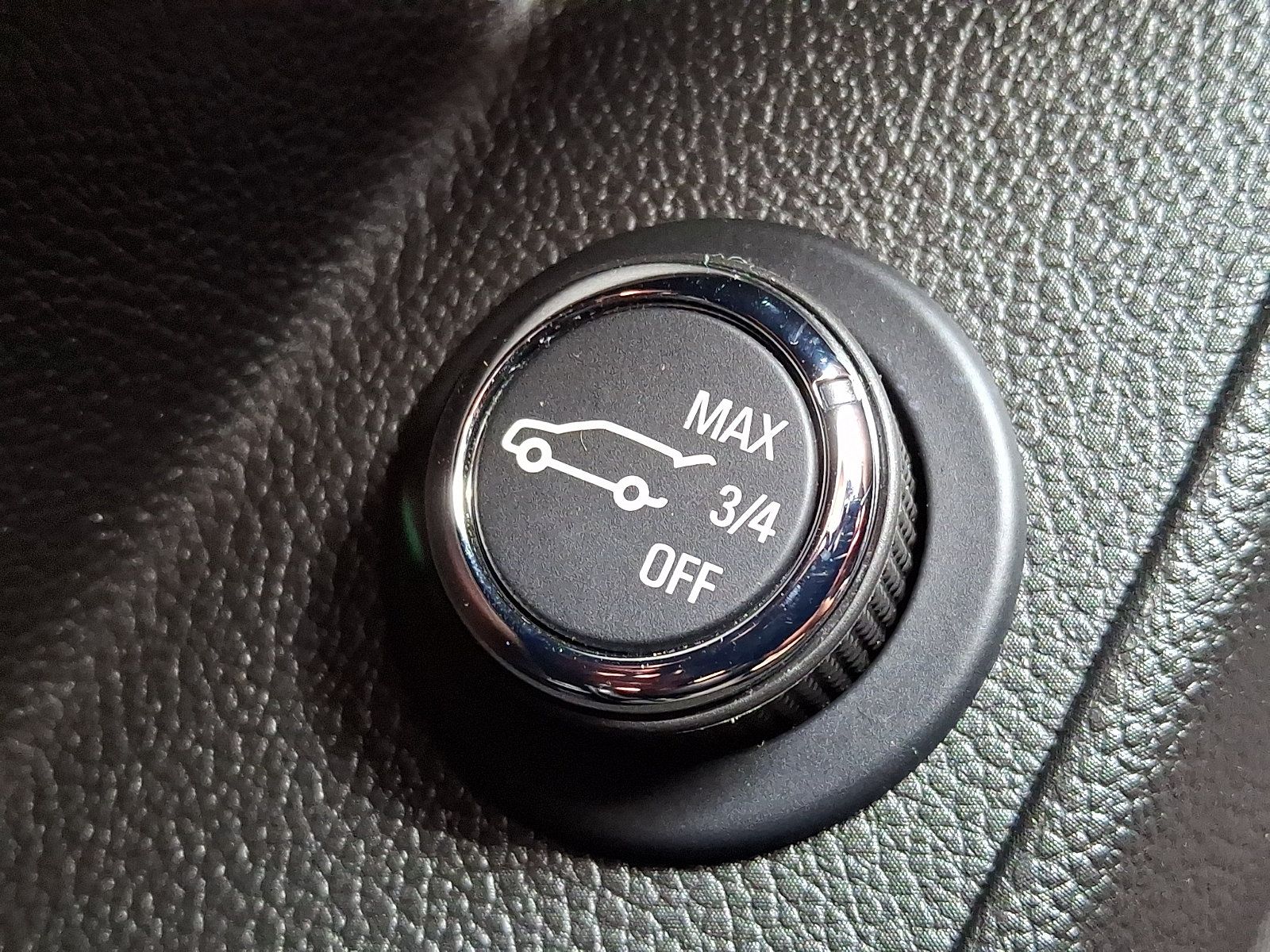 Certified 2023 Chevrolet Traverse Premier FWD image 26