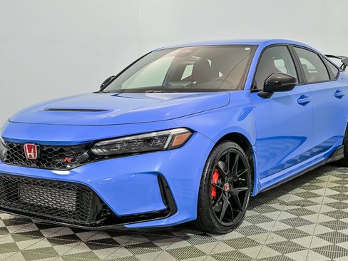 Used 2025 Honda Civic Type R image 5