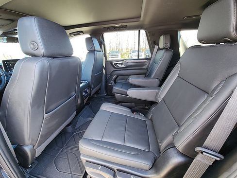 Certified 2024 Chevrolet Tahoe Z71 w/ Luxury Package image 29