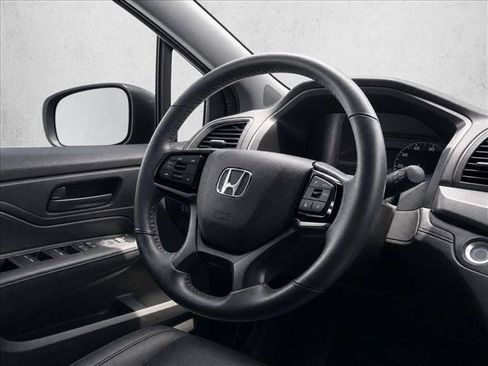 Used 2025 Honda Odyssey Sport-L image 25