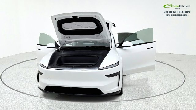 Used 2026 Tesla Model Y 2WD image 12