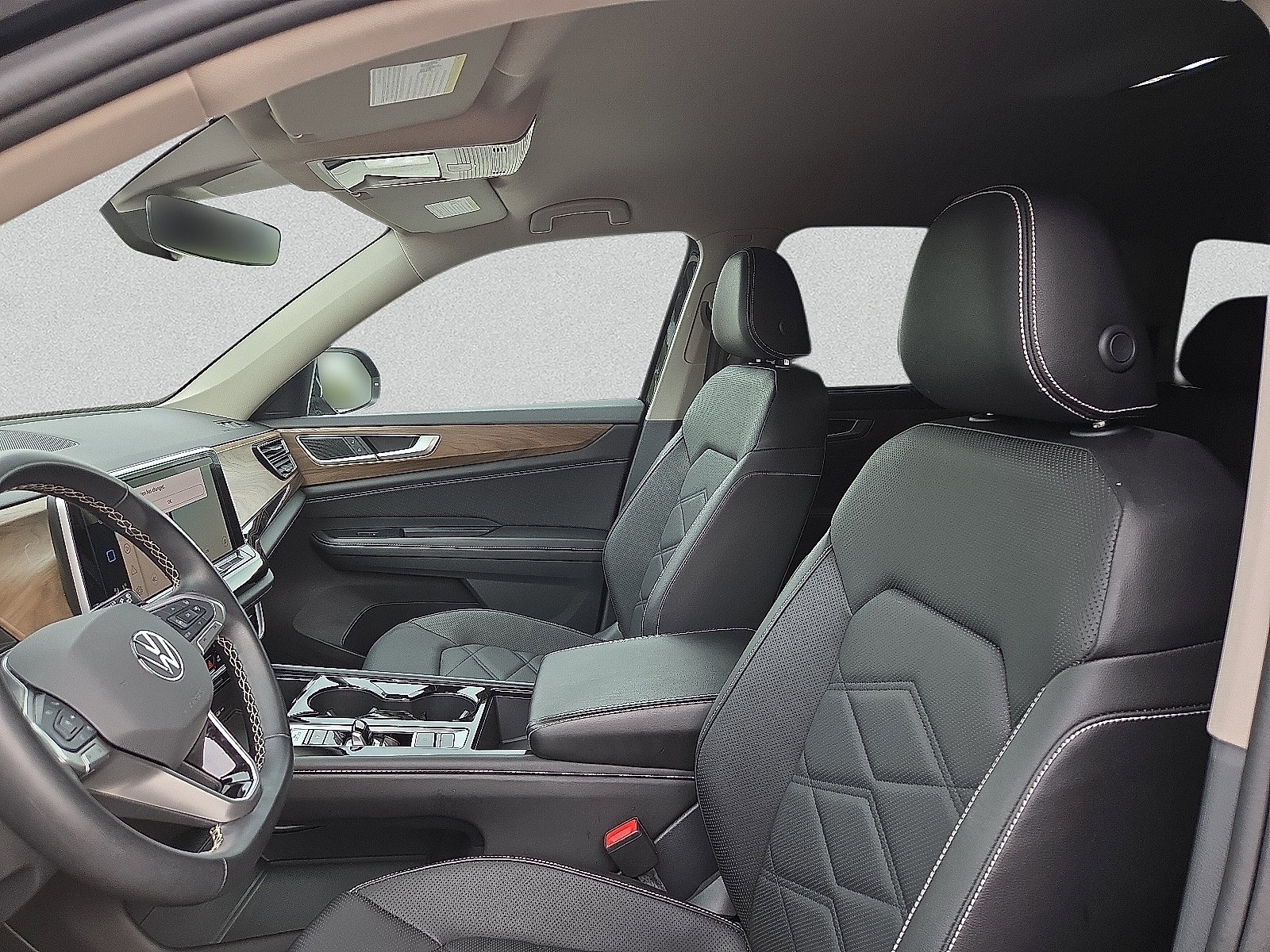 Used 2025 Volkswagen Atlas SE FWD image 14