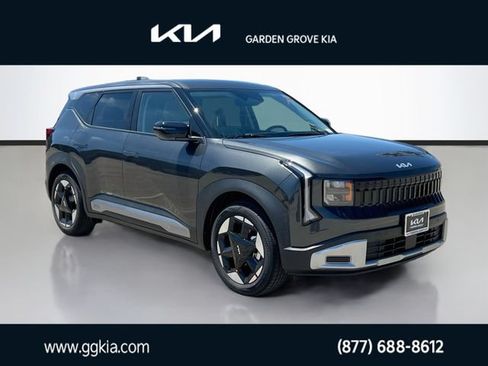 New 2027 Kia Seltos S FWD image 1