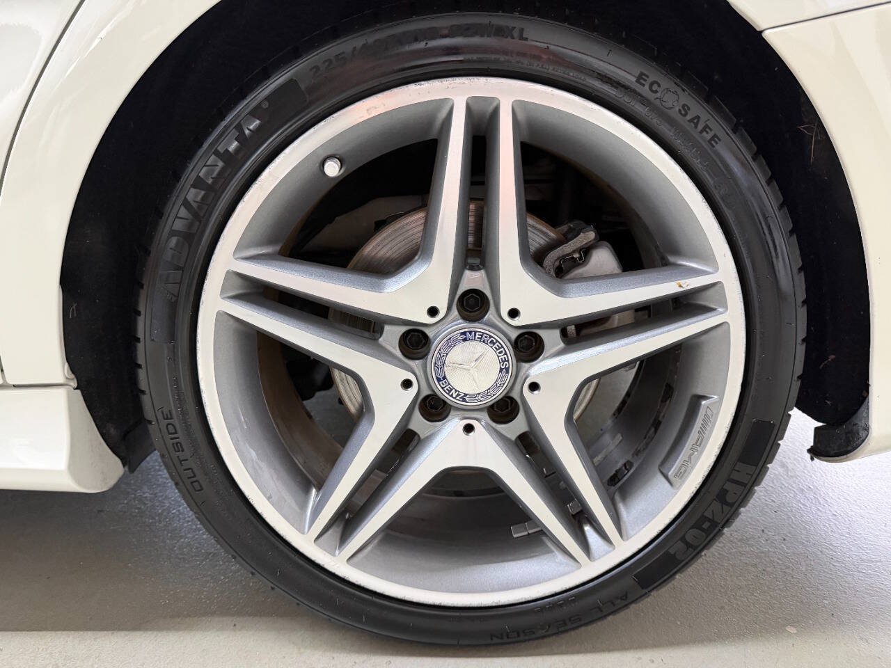 Used 2014 Mercedes-Benz CLA 250 image 29