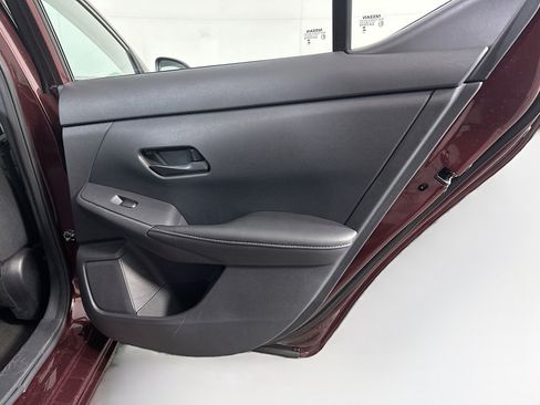 Used 2025 Nissan Sentra SV image 30