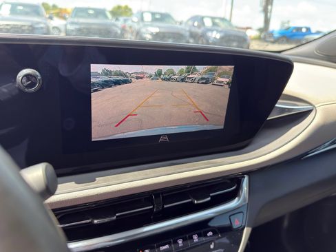 Used 2024 Buick Envista Avenir FWD image 17