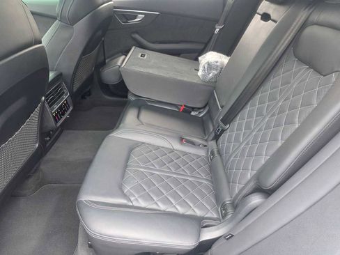 Used 2023 Audi SQ8 Premium Plus w/ Executive Package image 20