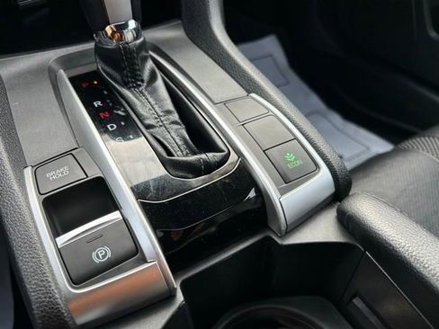 Used 2020 Honda Civic Touring image 34