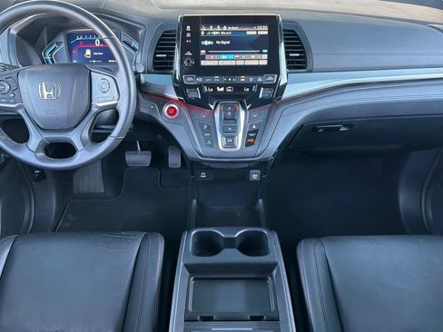 Used 2024 Honda Odyssey Sport image 13