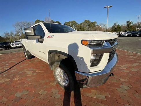 Used 2021 Chevrolet Silverado 2500 LT w/ Convenience Package image 27