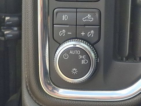 Used 2020 GMC Sierra 1500 Elevation w/ Elevation Value Package AWD/4WD image 24
