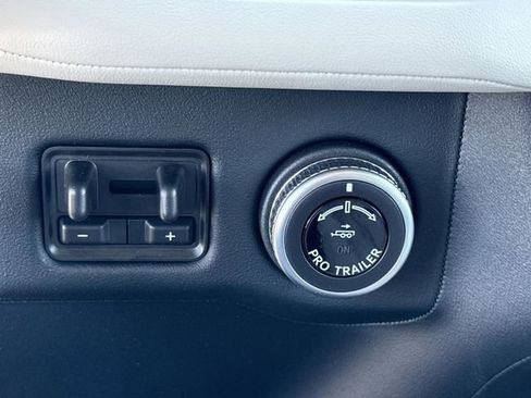 New 2026 Lincoln Navigator L Reserve AWD/4WD image 41