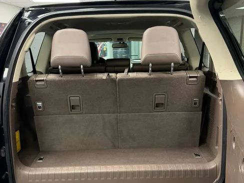 Used 2015 Lexus GX 460 w/ Premium Package AWD/4WD image 14