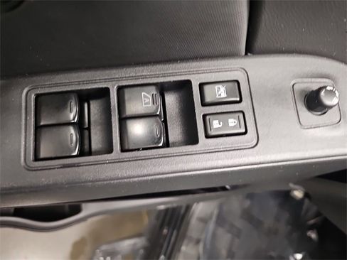 Used 2022 Nissan Frontier PRO-4X w/ Pro-4X Premium Package image 28