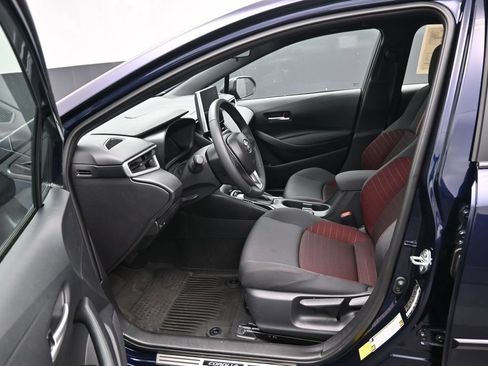 Certified 2026 Toyota Corolla SE w/ SE Package FWD image 9
