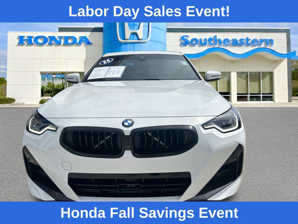 Used 2025 BMW 230i Coupe w/ M Sport Package RWD image 2