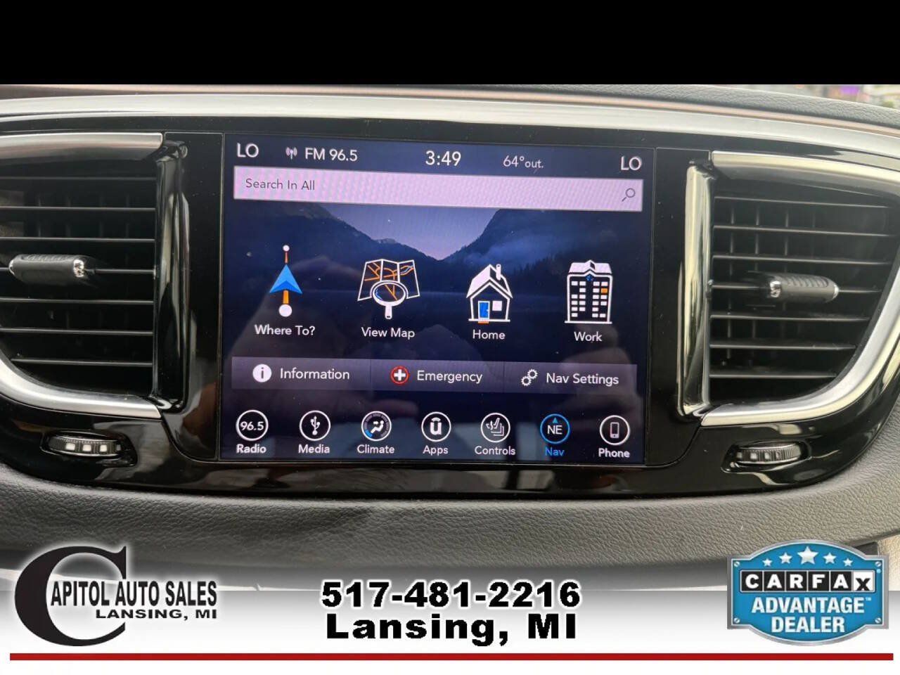 Used 2018 Chrysler Pacifica Touring-L Plus w/ Tire & Wheel Group FWD image 34