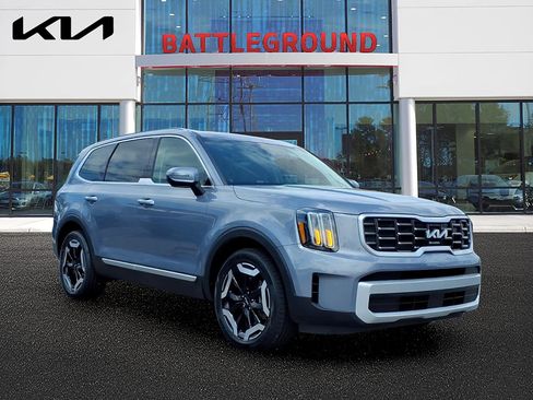Certified 2024 Kia Telluride S w/ S Sunroof Package FWD image 1