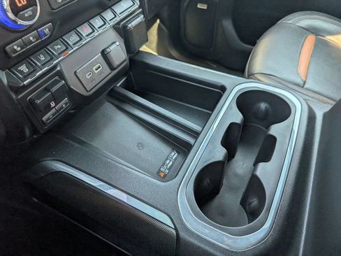 Used 2020 GMC Sierra 2500 AT4 w/ AT4 Premium Package AWD/4WD image 24