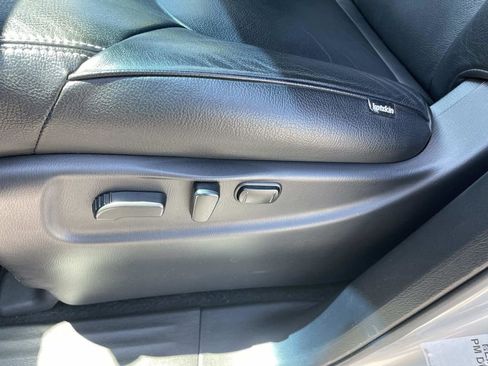 Used 2019 Nissan Armada SV w/ Driver Package RWD image 17