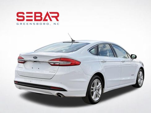 Used 2018 Ford Fusion SE w/ Equipment Group 602A FWD image 8