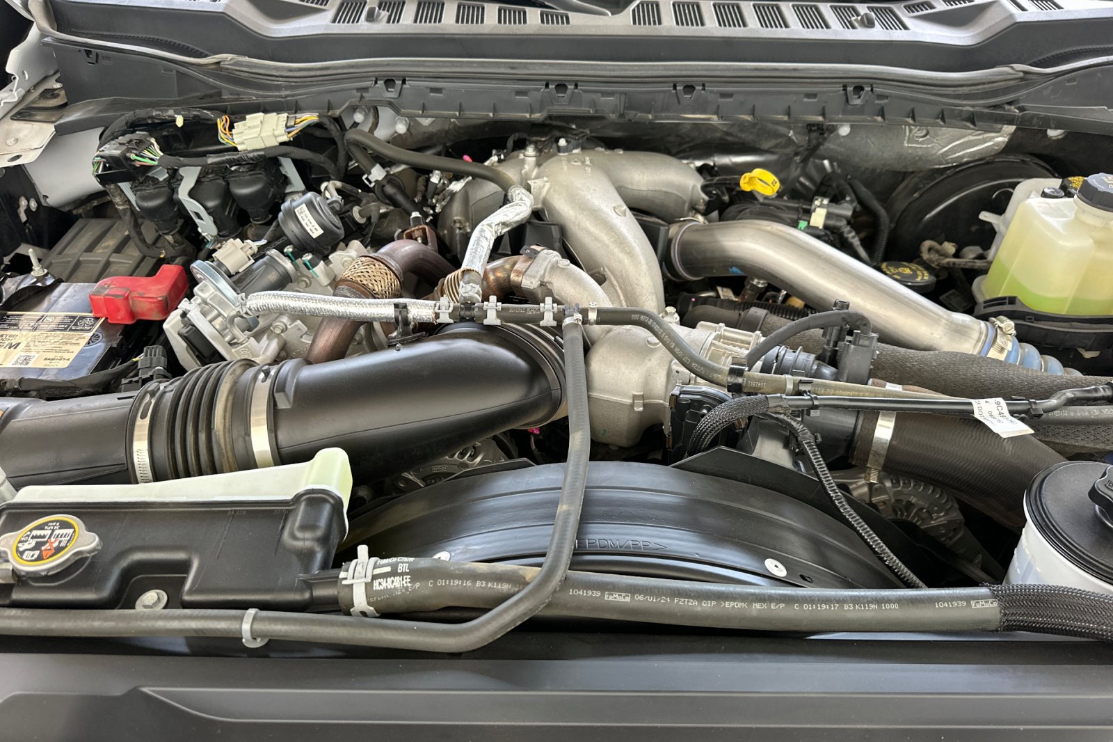 Used 2024 Ford F250 XLT w/ FX4 Off-Road Package AWD/4WD image 23