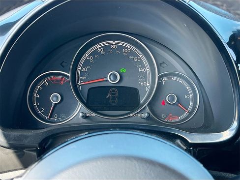 Used 2017 Volkswagen Beetle 1.8T S image 12