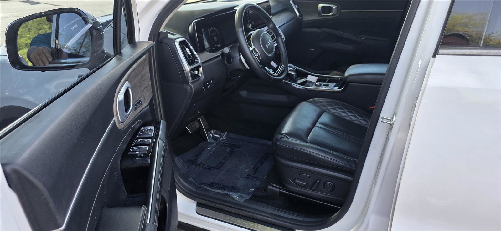Used 2022 Kia Sorento SX Prestige AWD/4WD image 17