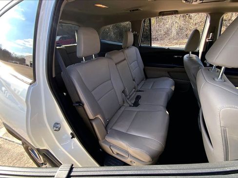 Used 2017 Honda Pilot EX-L image 18