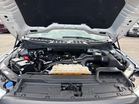 Certified 2022 Ford F150 XLT w/ Equipment Group 302A High image 30