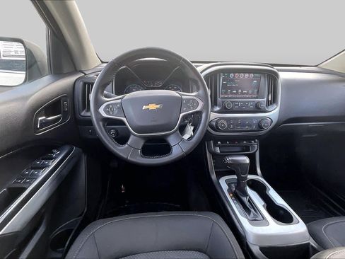 Used 2018 Chevrolet Colorado LT w/ LT Convenience Package AWD/4WD image 6