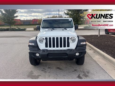 Used 2024 Jeep Wrangler Sport S image 3