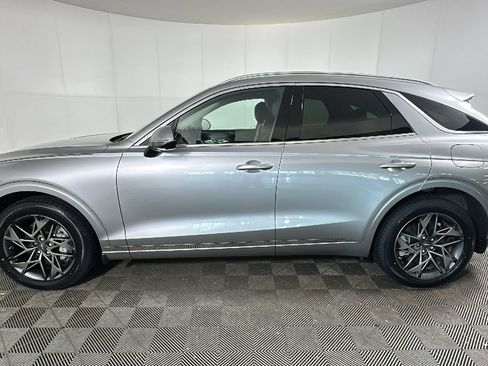 Used 2024 Genesis GV70 2.5T w/ Advanced Package AWD/4WD image 7
