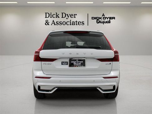 New 2026 Volvo XC60 B5 Plus w/ Protection Package Premier image 5