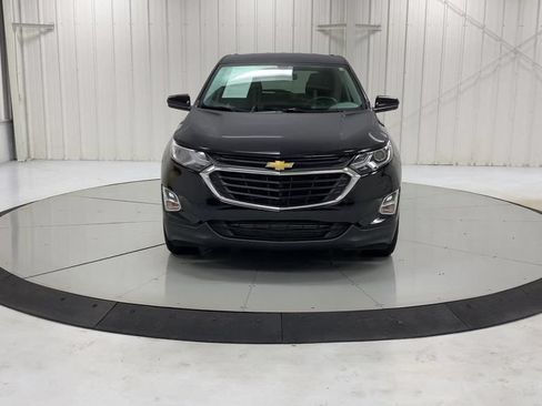 Used 2018 Chevrolet Equinox LT FWD image 3