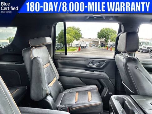 Used 2023 GMC Yukon XL AT4 AWD/4WD image 17