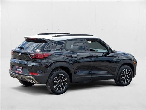 New 2025 Chevrolet TrailBlazer ACTIV w/ Convenience Package image 2