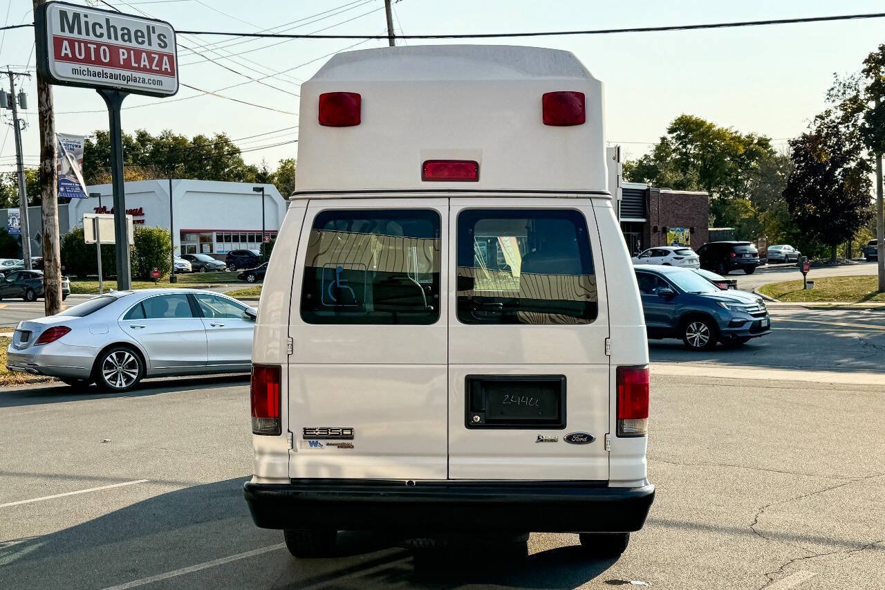 Used 2011 Ford E-350 and Econoline 350 Extended Super Duty w/ PWR Group RWD image 10
