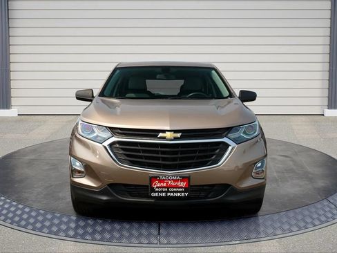 Used 2019 Chevrolet Equinox LS FWD image 2