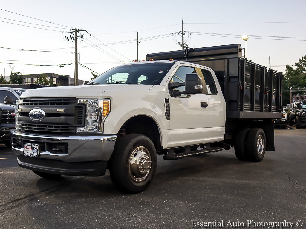 Used 2017 Ford F350 XL w/ Power Equipment Group AWD/4WD image 2