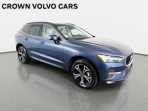 Used 2022 Volvo XC60 B5 Momentum w/ Climate Package image 4