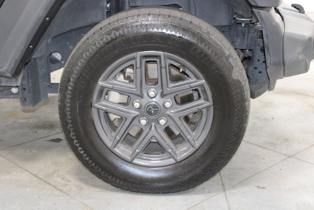 Used 2024 Jeep Wrangler Unlimited Sport AWD/4WD image 13